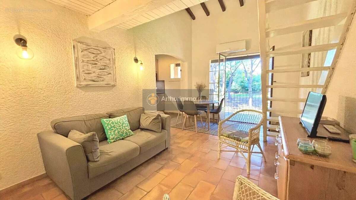 Appartement à LES ISSAMBRES