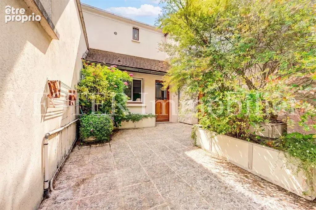 À deux pas de Paris, maison généreuse pensée pour bien vivre... - photo 17