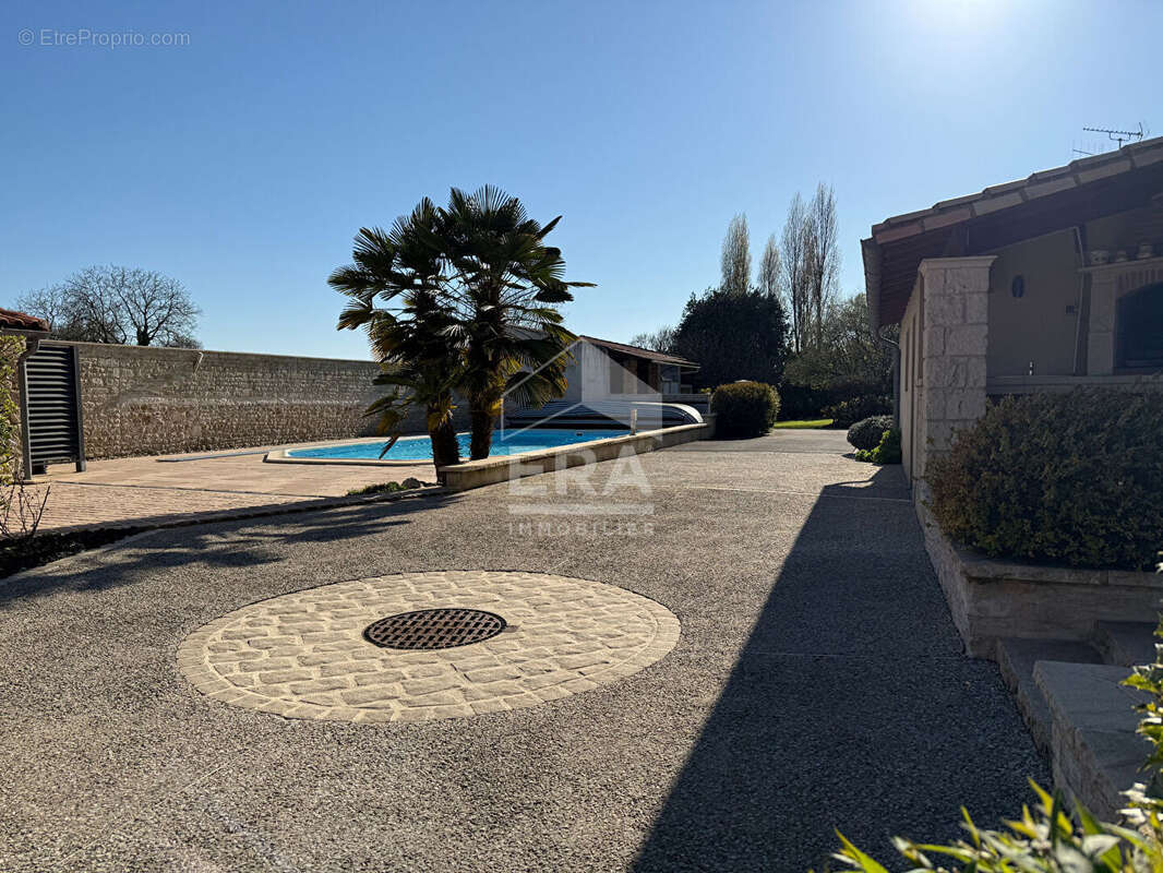 Maison à CHAURAY