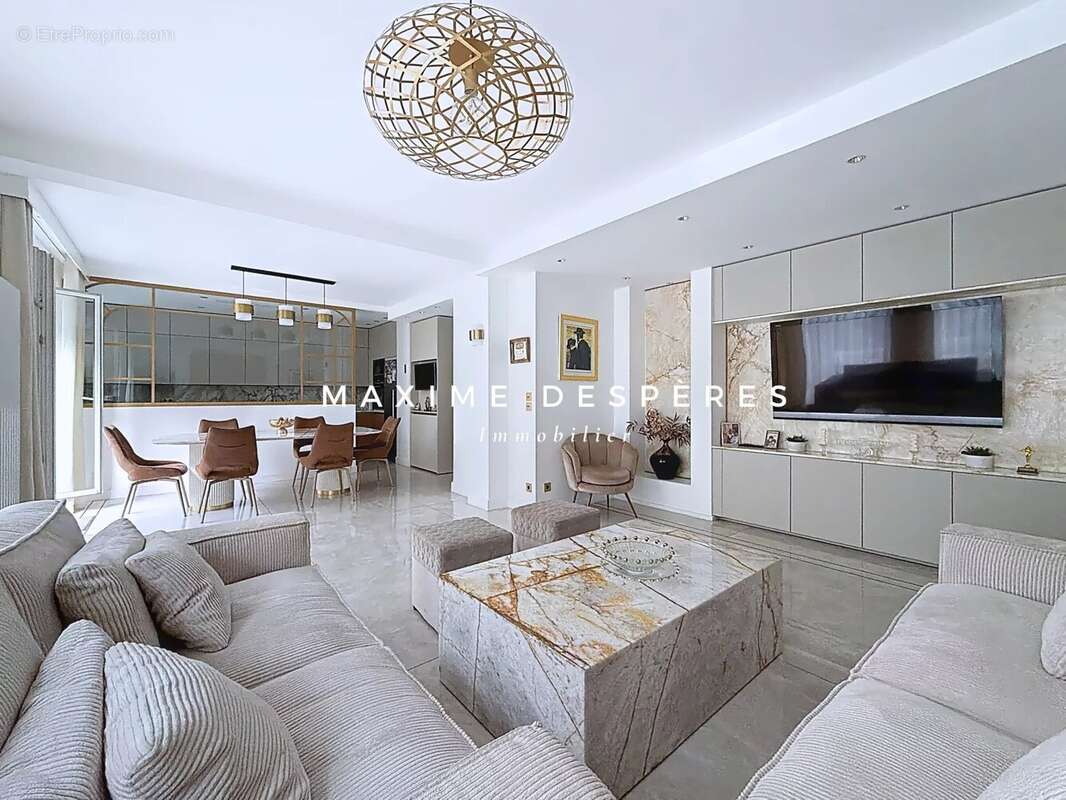 Appartement à NEUILLY-SUR-SEINE