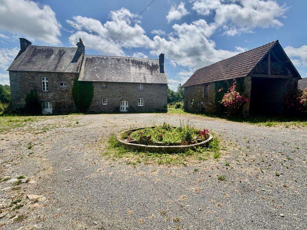 Maison à ISIGNY-LE-BUAT