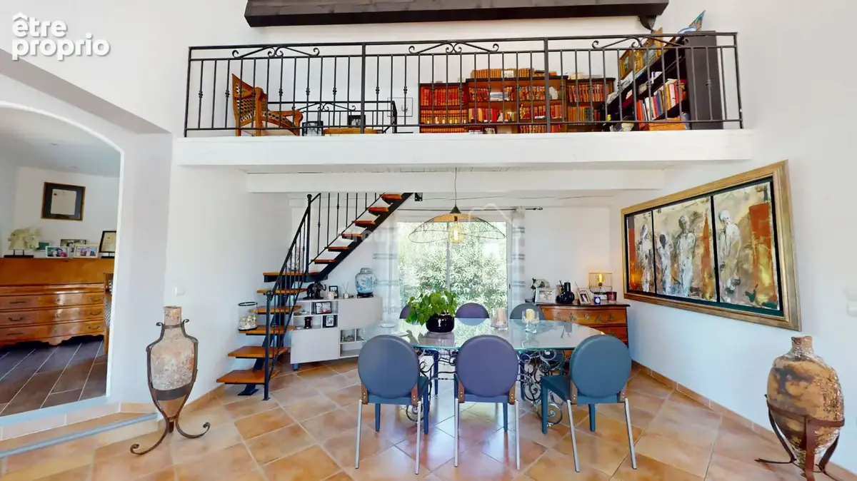 Entre Vignes, à VERARGUES  découvrez cette  villa de plain-pied avec dépendance et piscine - photo 6