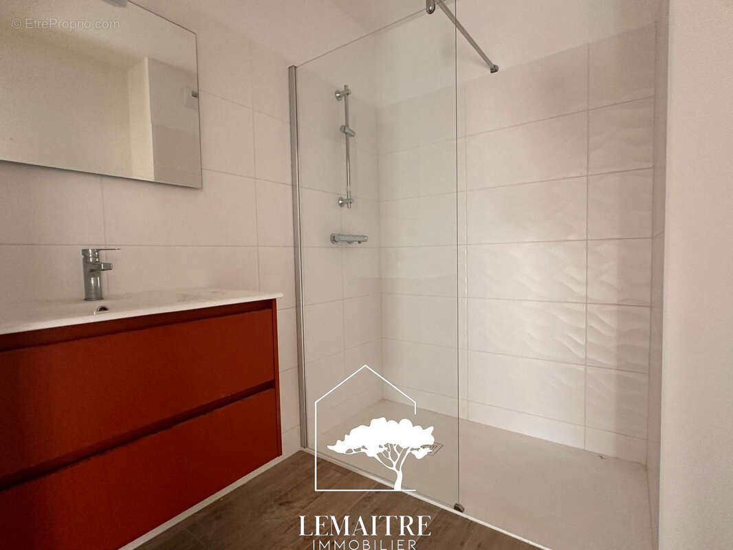 Appartement à LES MATHES