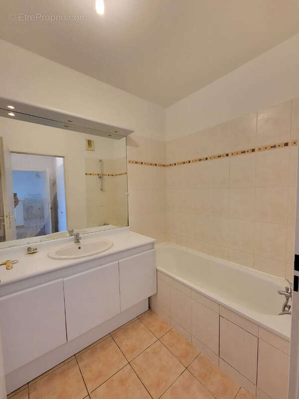 Appartement à MONTROUGE