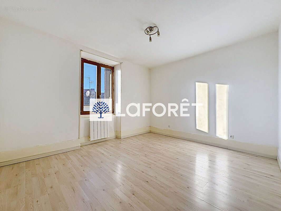 Maison à CHATENOIS-LES-FORGES