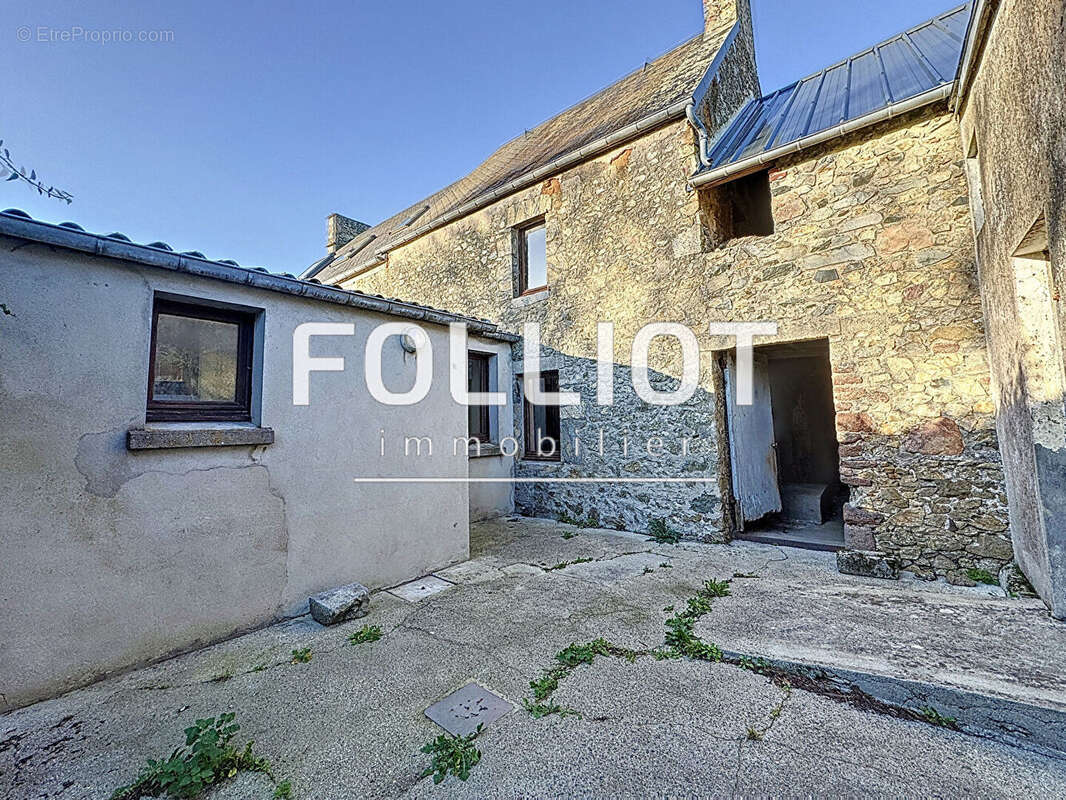 A VENDRE Maison en Pierre Gouville Sur Mer 4 pièces 78 m2 - photo 12