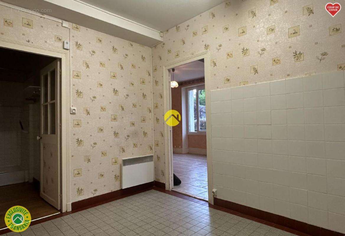 Maison à JOUET-SUR-L&#039;AUBOIS