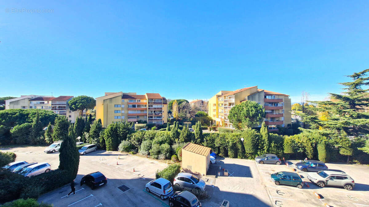 Appartement à FREJUS