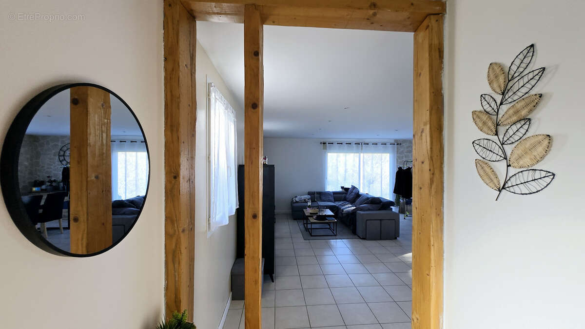 Maison à SAINT-MAGNE-DE-CASTILLON