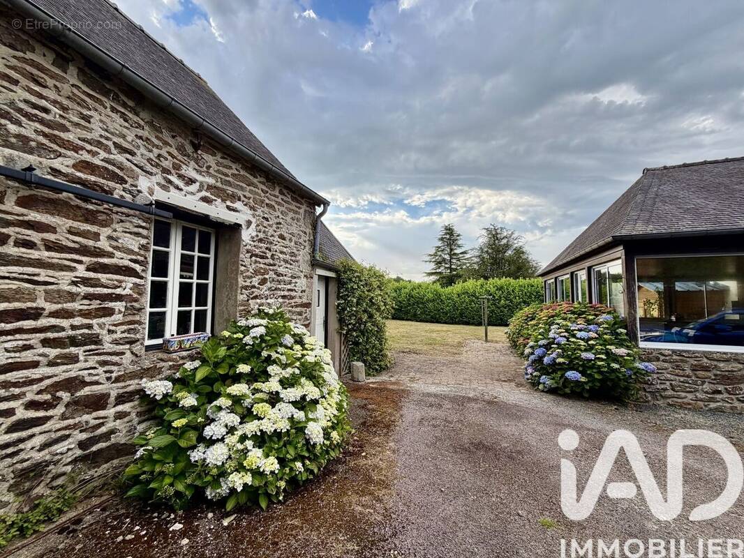 Photo 1 - Maison à PONT-MELVEZ