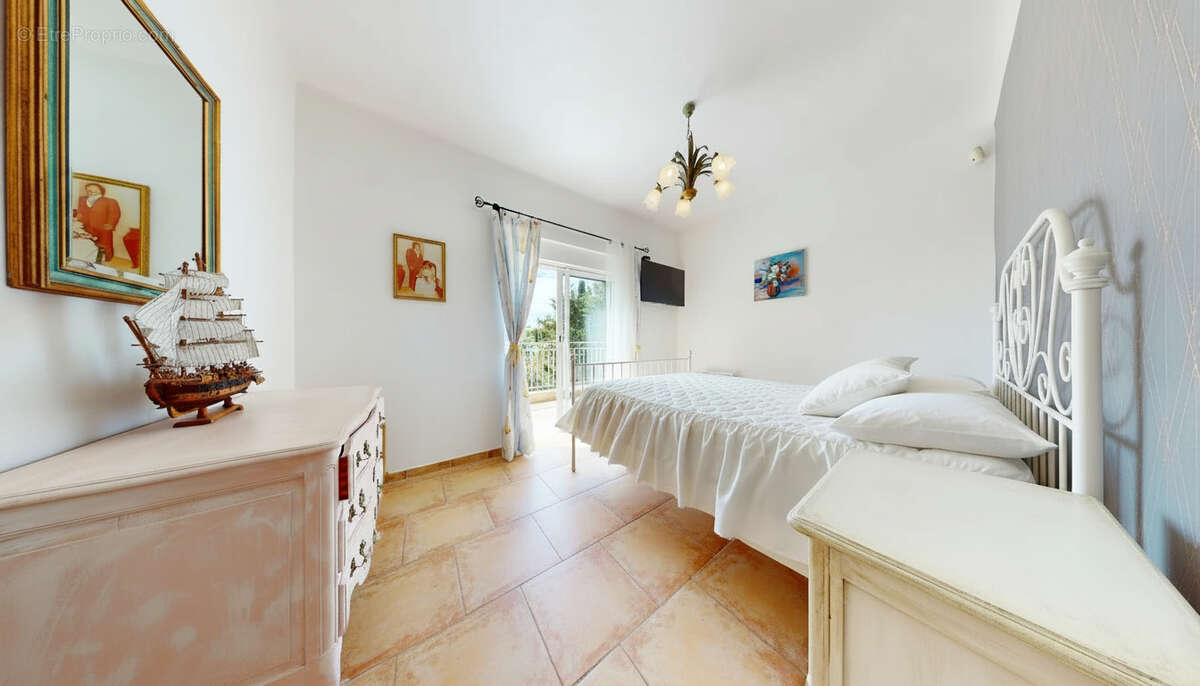 Maison à FREJUS