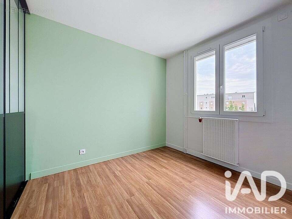 Appartement 64 m² à Romans-Sur-Isere  - photo 9