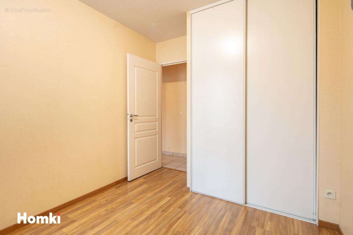 Appartement T4 de 88 m² à Grenoble 38000, Rue des 400 Couverts - photo 7