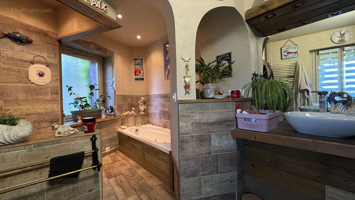 Maison à CURIS-AU-MONT-D'OR