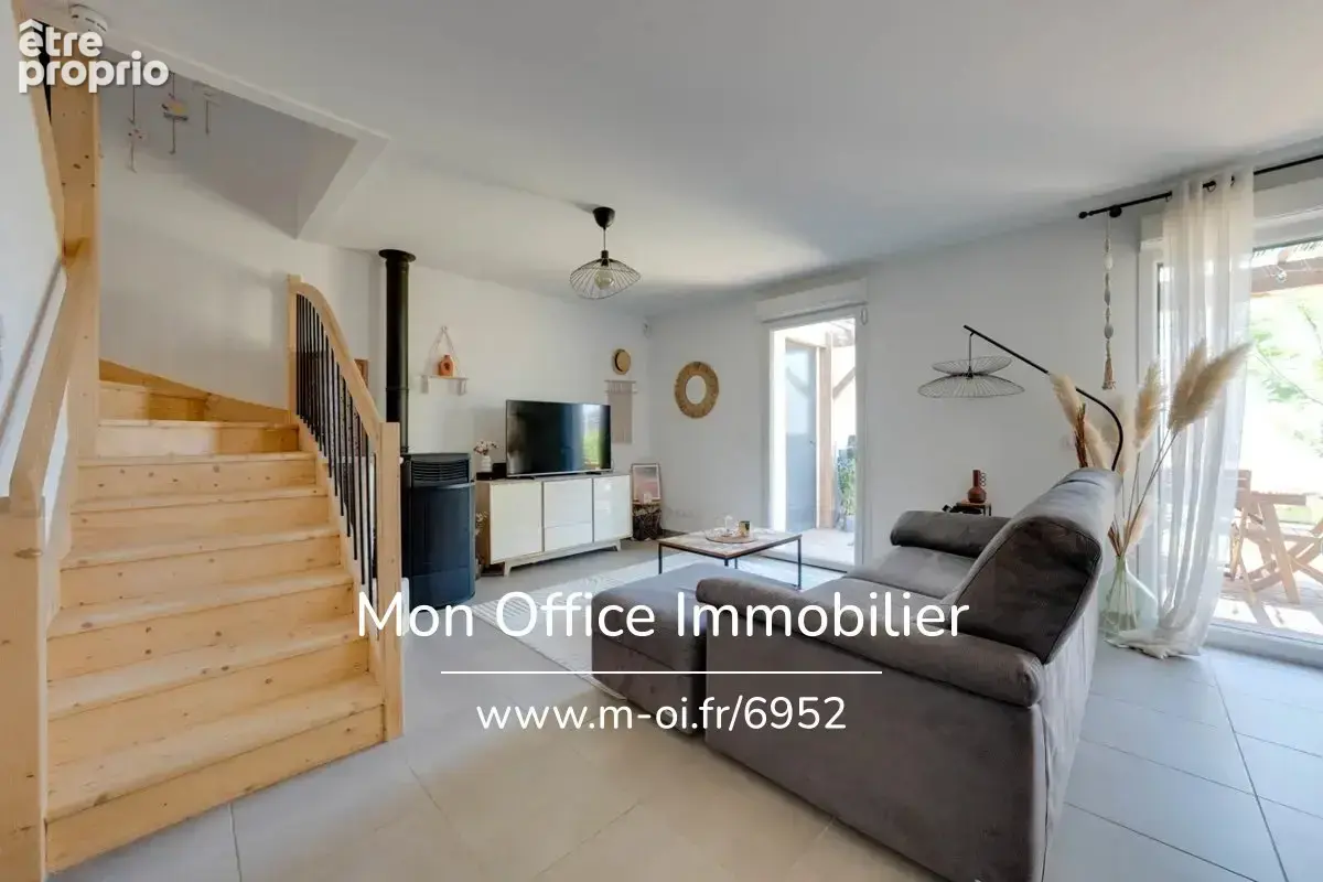 Référence : 7172-CDI - Maison familiale récente de 2023 avec 4 chambres et jardin en résidence sécurisée - photo 4