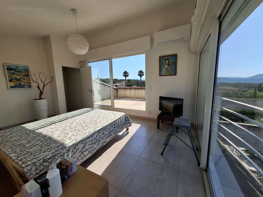 Maison à LA CADIERE-D'AZUR