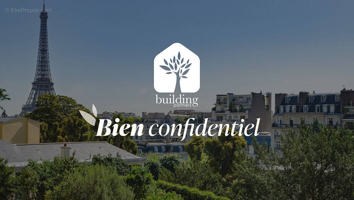 Appartement à PARIS-16E