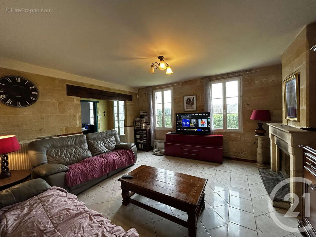 Maison 106 m² à Chamadelle  - photo 3