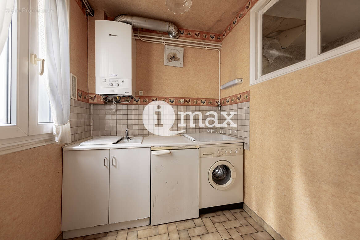 Appartement à LEVALLOIS-PERRET