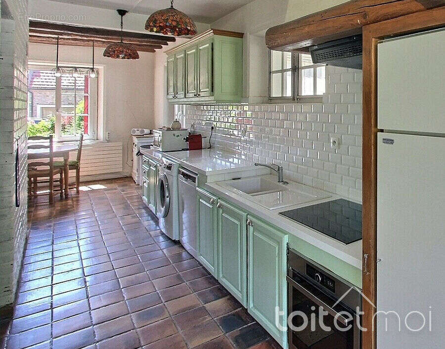 Maison à LA CELLE-LES-BORDES