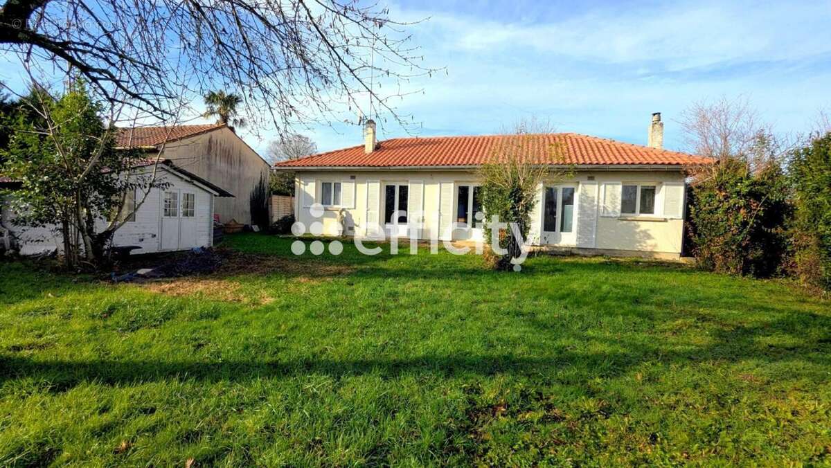 Maison à L'ISLE-D'ESPAGNAC