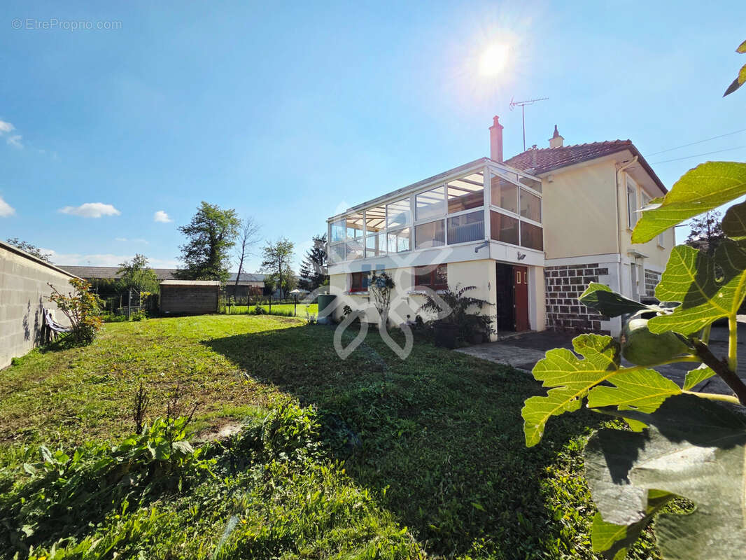 Maison à BRASSAC-LES-MINES