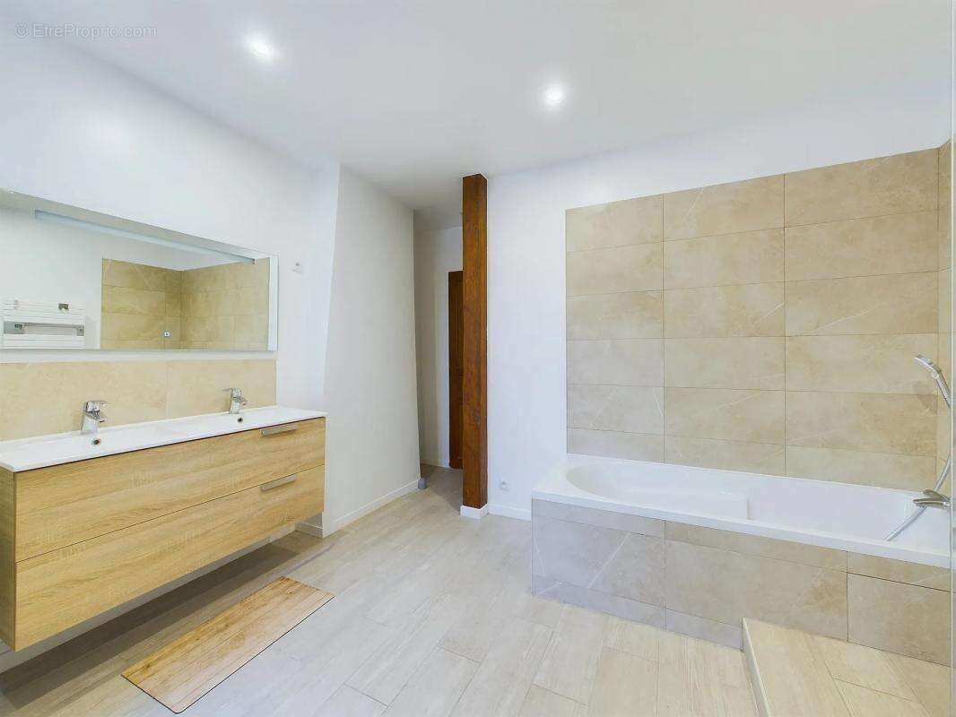 Maison à NEUILLY-EN-VEXIN