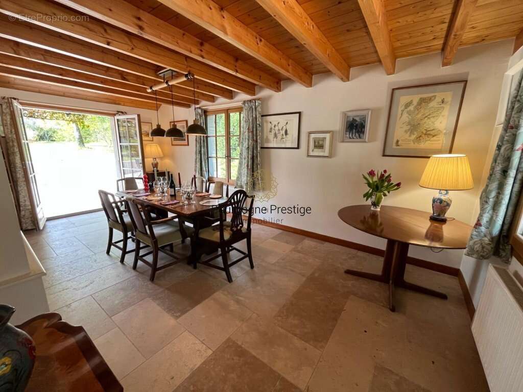 Maison à SIMANDRE