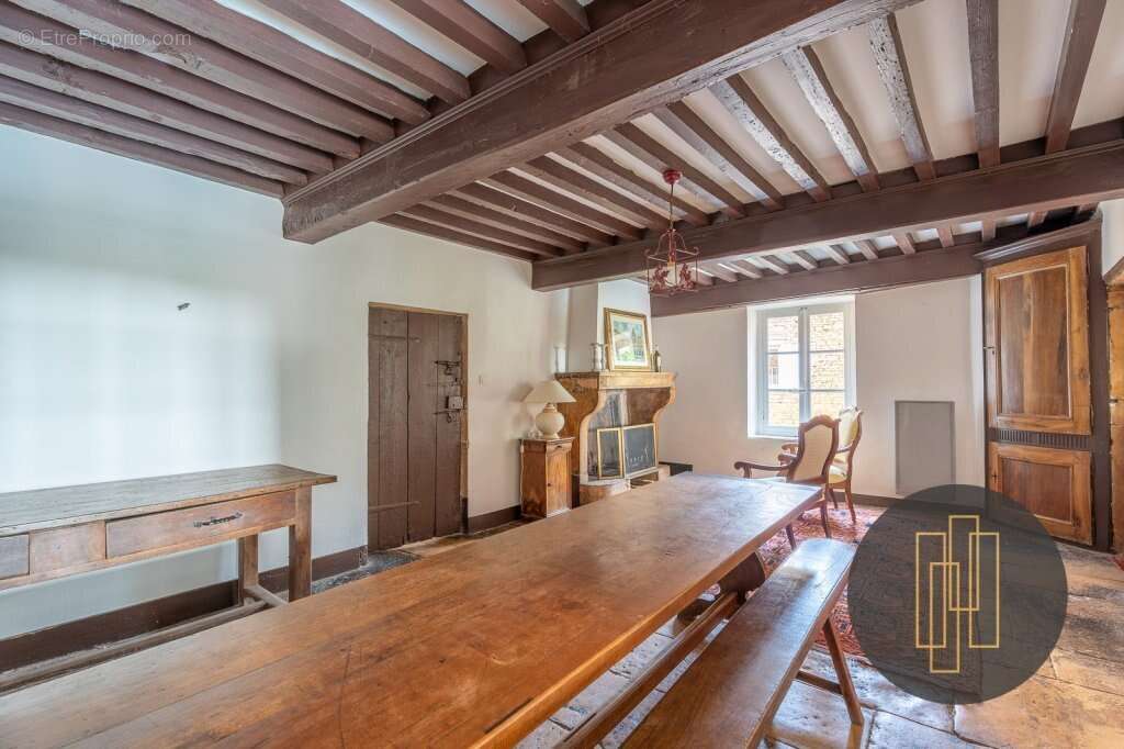 Maison à VILLEFRANCHE-SUR-SAONE