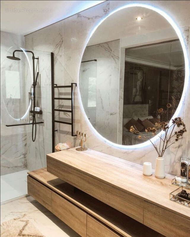 Appartement à VILLENEUVE-LOUBET