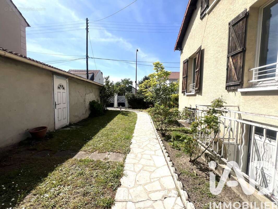 Photo 2 - Maison à BEZONS