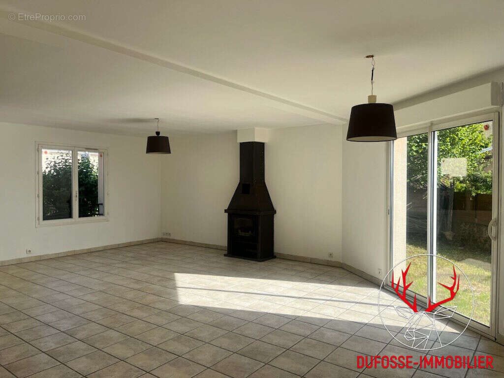 Maison à SAVIGNEUX