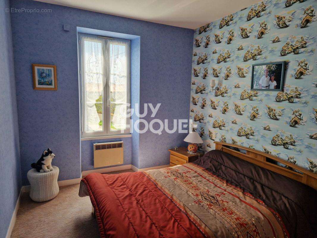 Maison à BREUIL-LA-REORTE