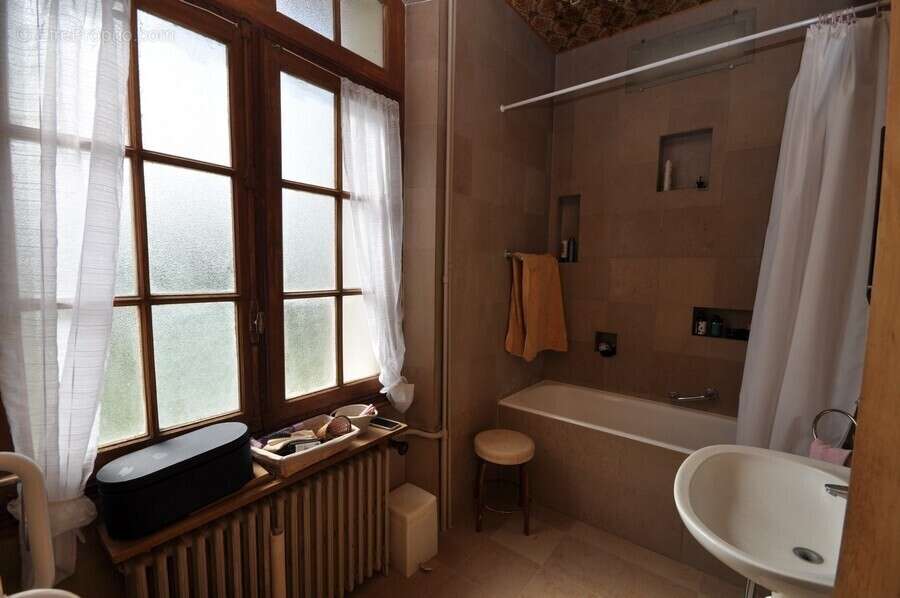 Maison à VILLECONIN