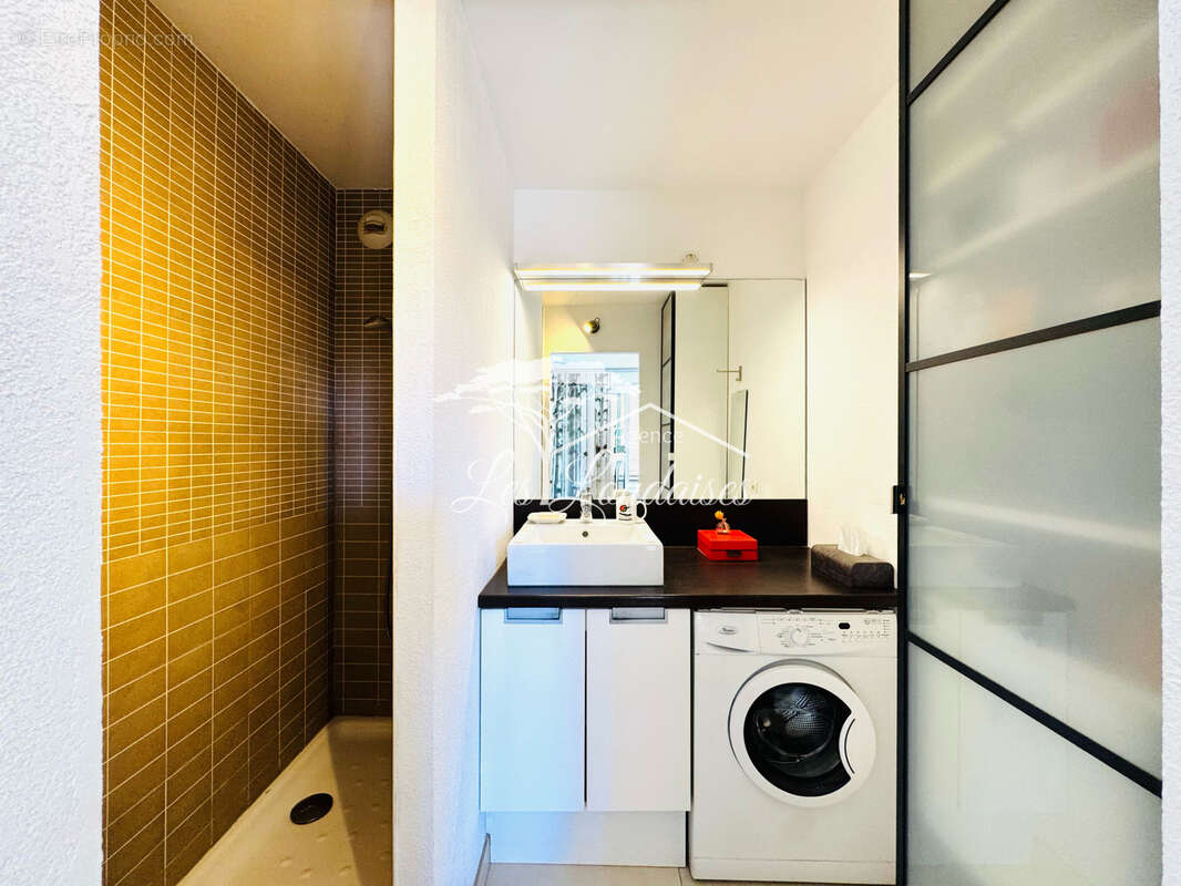Appartement à LA LONDE-LES-MAURES