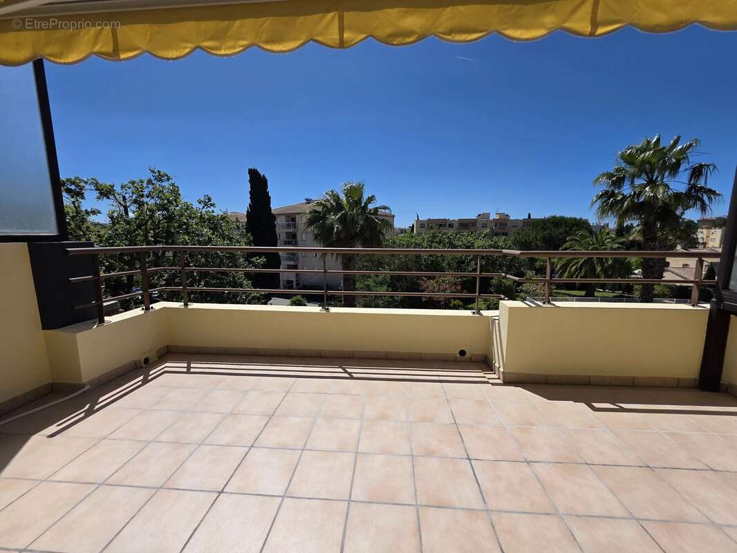 Appartement à FREJUS