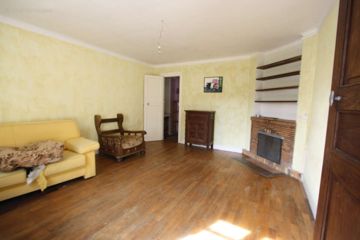 Maison à CHAMPOULET