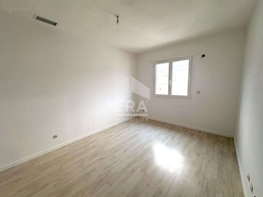 Maison à VILLELONGUE-DELS-MONTS