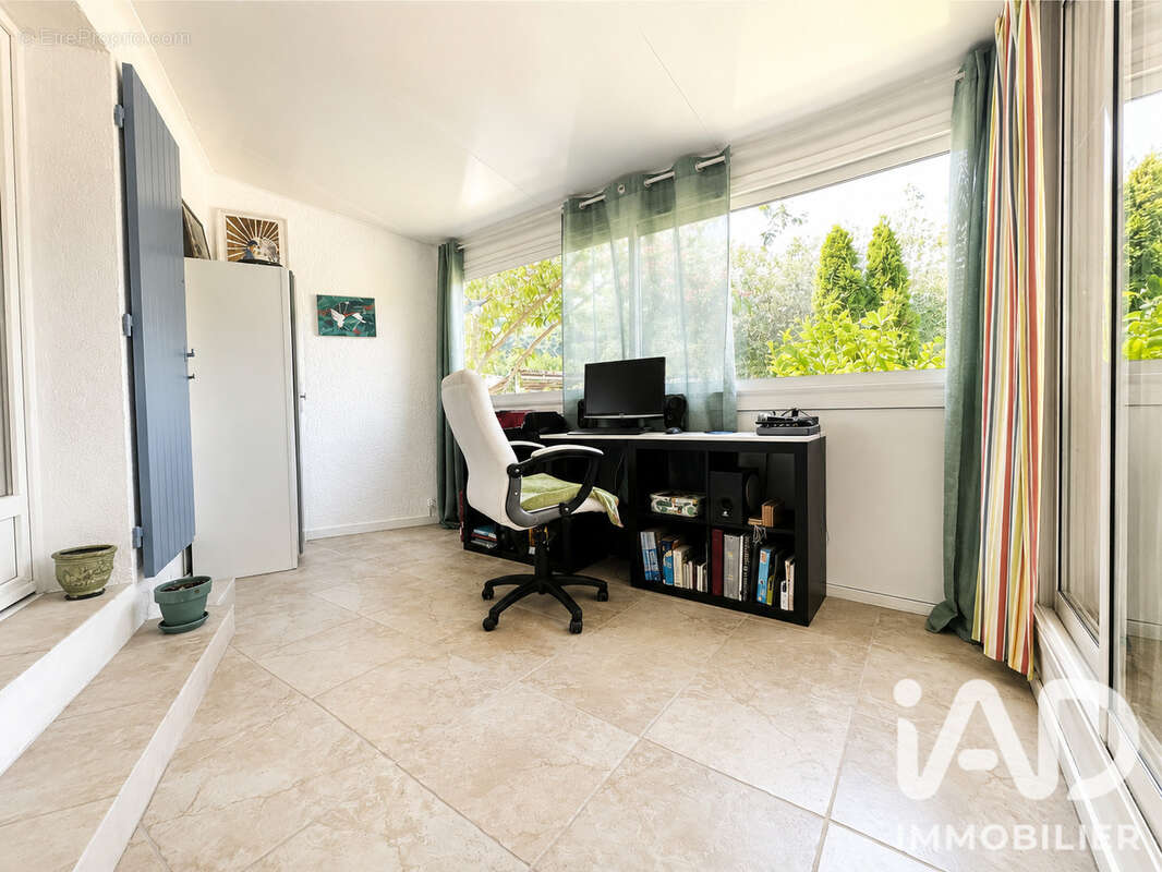 Maison 126 m² à Les Mees  - photo 5