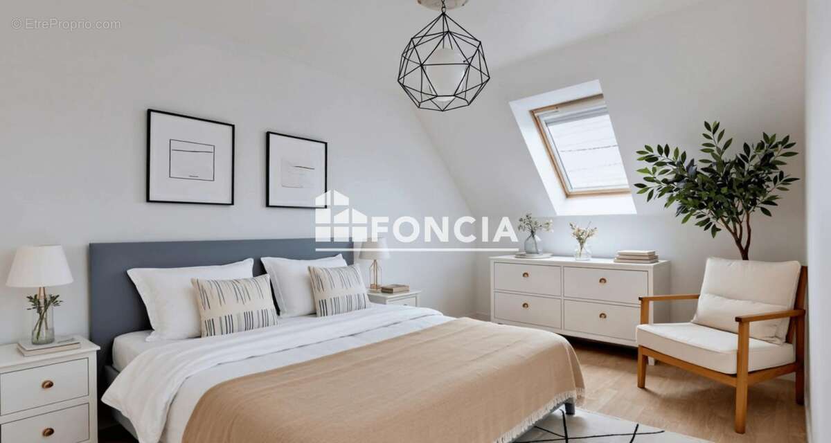 Maison à LE THILLAY