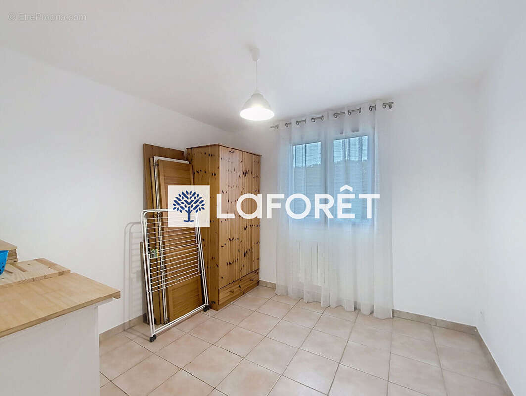 Maison à JOUY-LE-CHATEL