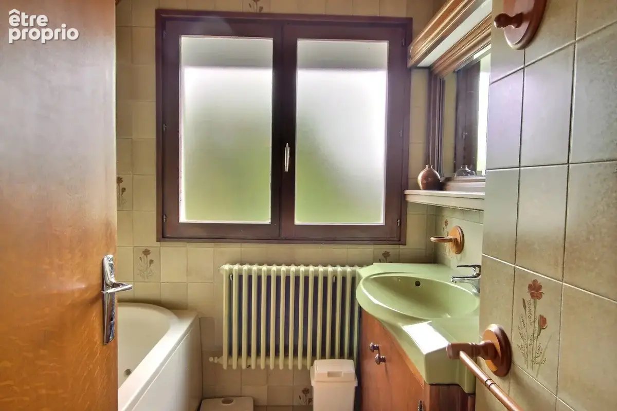Mehun-sur-yèvre – ensemble immobilier atypique avec annexe et grand terrain - photo 15