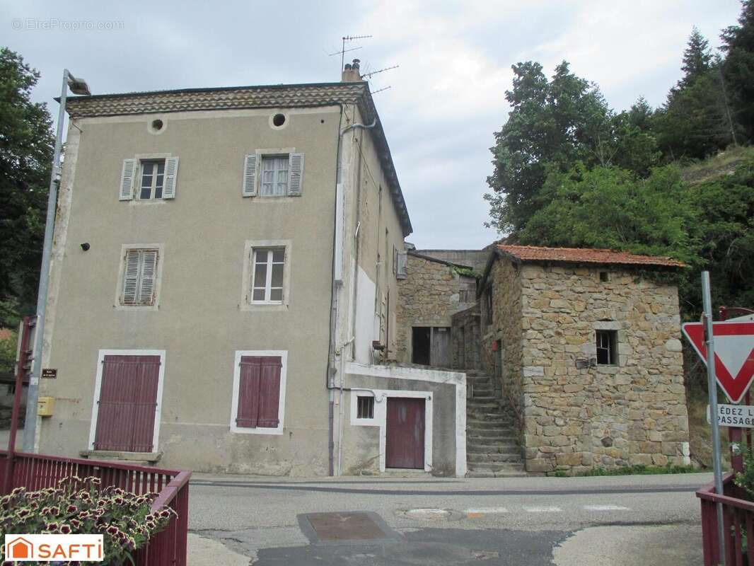 Photo 2 - Maison à SAINT-MARTIN-DE-VALAMAS