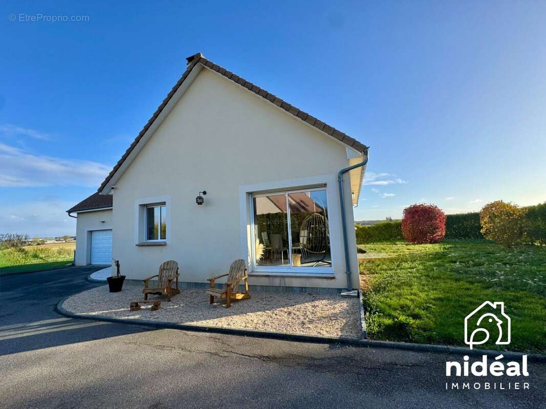 Maison à FERRIERES-HAUT-CLOCHER