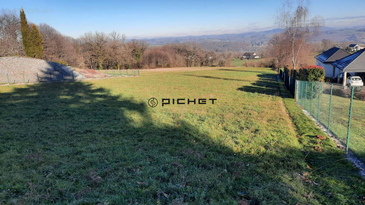 Terrain à SAINTE-FEREOLE