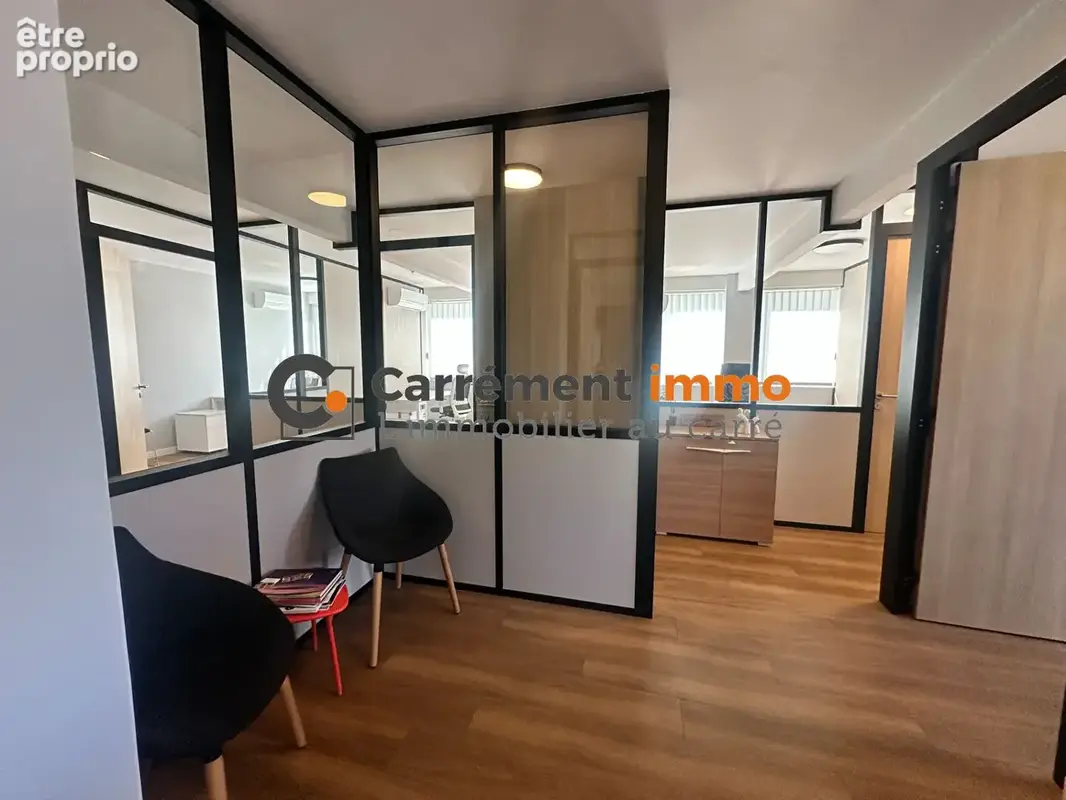 Bureaux rénovés Pompignane Castelnau-le-Lez 106 m2 - photo 6