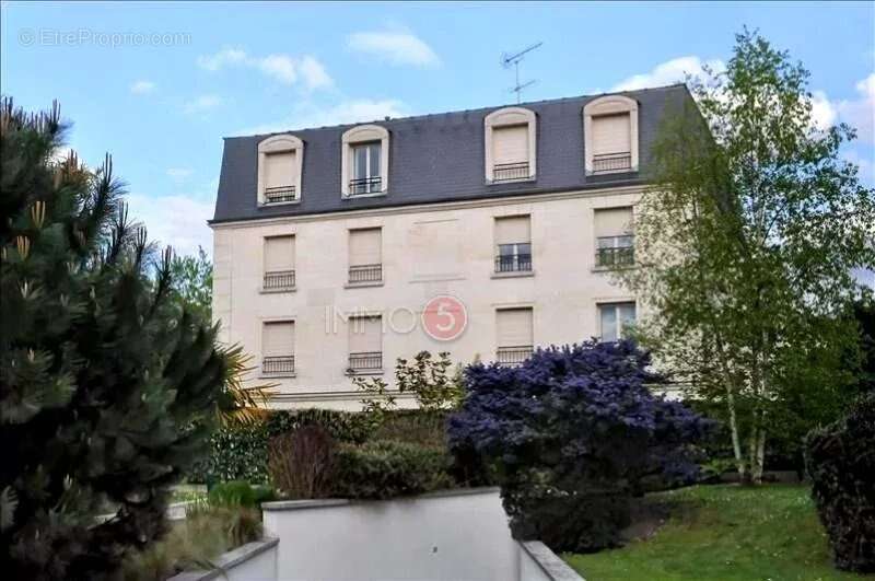 Appartement à LE RAINCY
