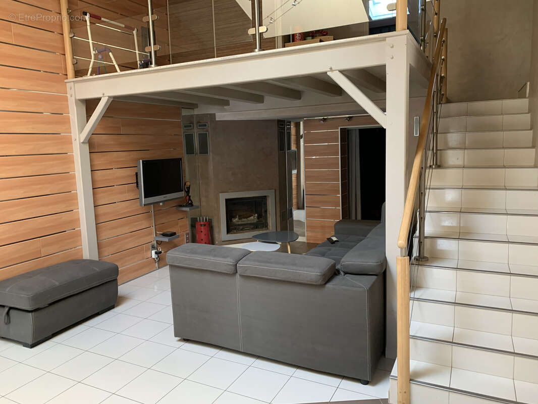 Maison à MENOMBLET