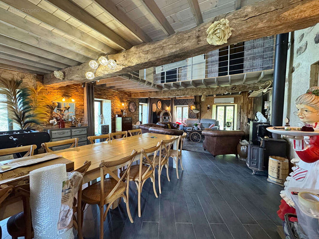 Appartement à L'ETANG-BERTRAND