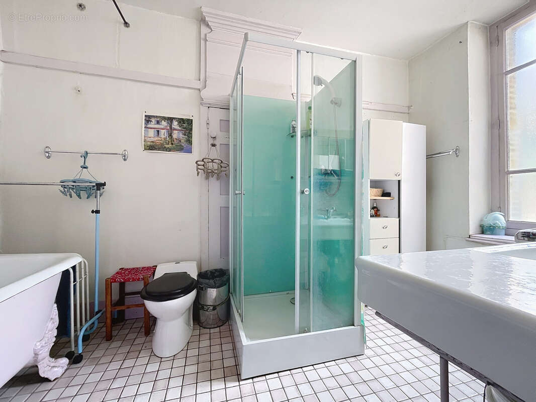 Appartement à SAINT-GENIS-LAVAL